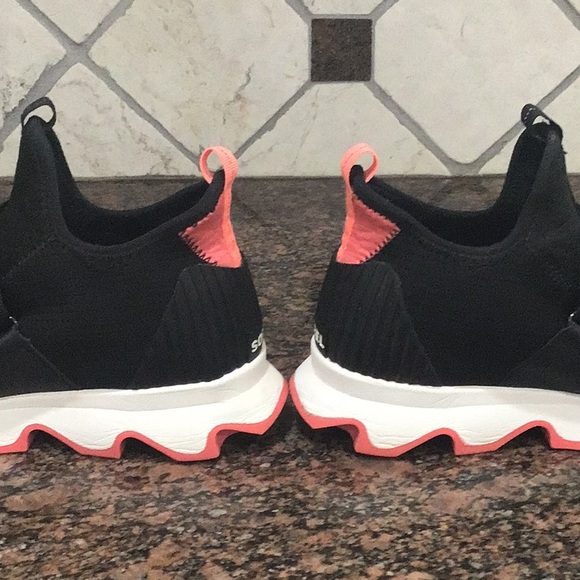 Sorel Women’s Size 9 Kinetic Sneaker High Top Strap Black Mesh Upper Velcro - Picture 6 of 15